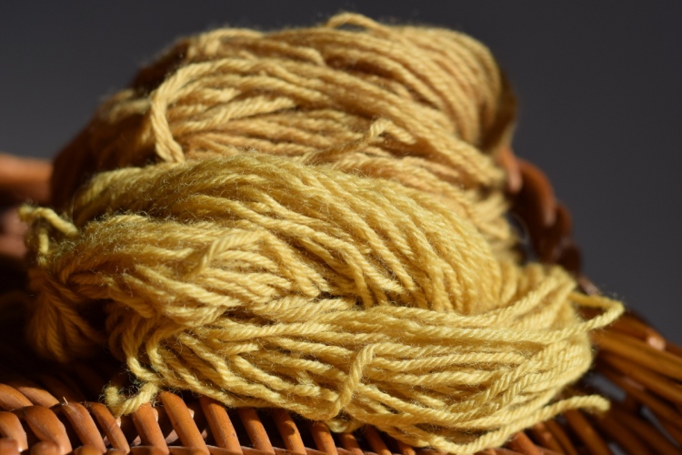 wool dyed with crab apples